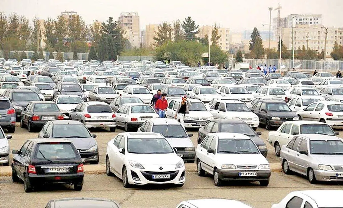  فروش کد ملی برای ثبت نام خودرو وارداتی
