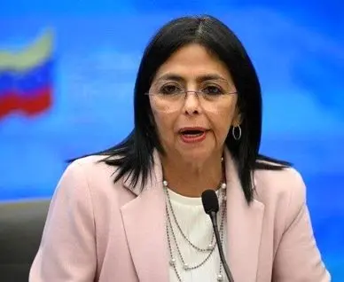 رئیس دولت ونزوئلا رئیس‌جمهور قانونی این کشور را معرفی کرد