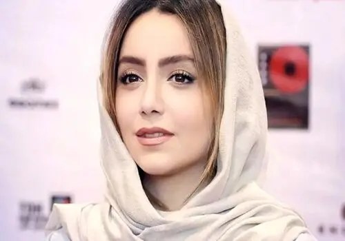 نازنین بیاتی در هدیه های روز تولدش غرق شد+ عکس