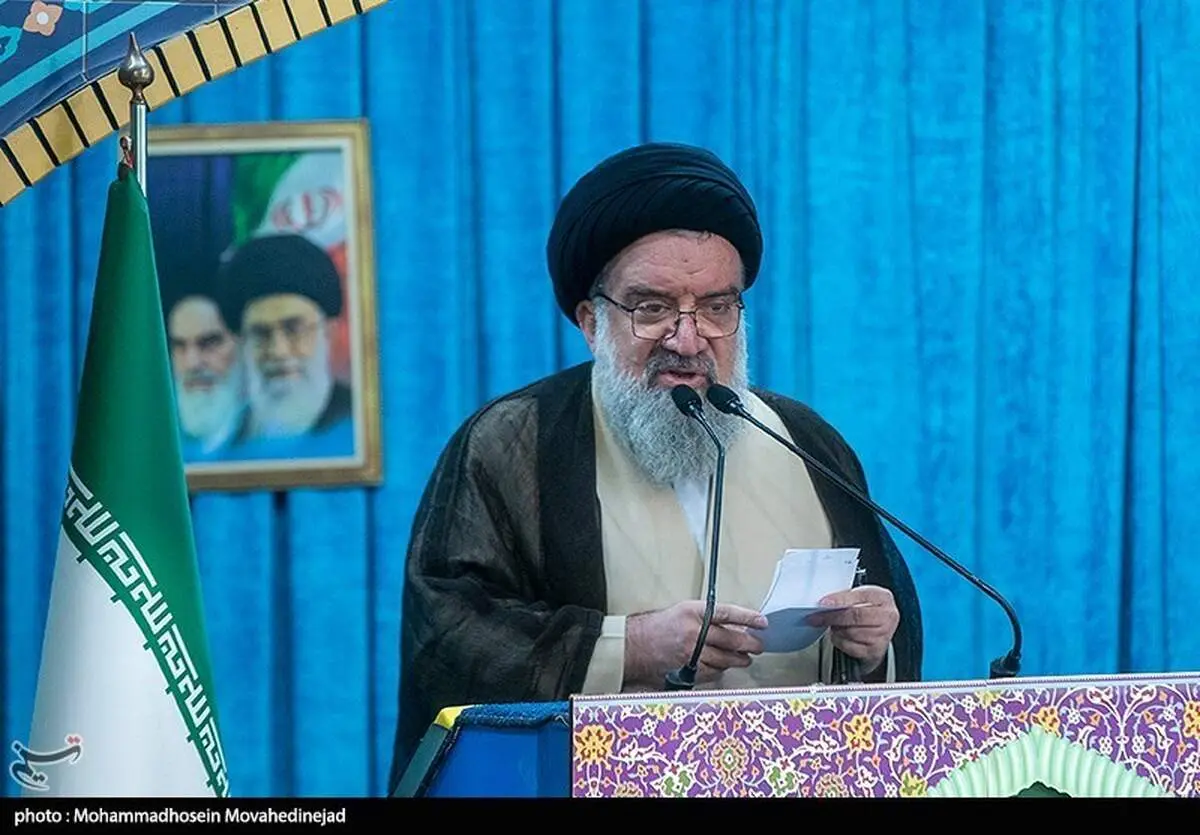 امام جمعه موقت تهران: مردم نشان دادند پای دین ایستاده اند/اجازه تجزیه ایران را نمی‌دهیم