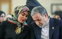 عکس خبرساز از خاکسپاری بدرالسادات عراقچی با اشک‌های همسر وزیر