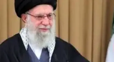 تصاویری از جلسه انتخاب آیت الله خامنه‌ای به عنوان رهبر انقلاب اسلامی/ویدیو 