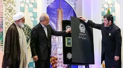 کوچکترین شرکت کننده در همایش جهانی امام رضا(ع)/عکس 