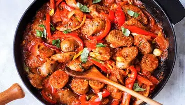 طرز تهیه ساندویچ سوسیس بندری؛ طعمی ماندگار با دستور تهیه ساده

