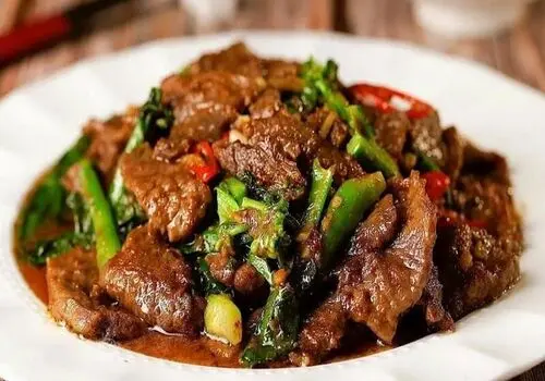 طرز تهیه کوفته ترش به روش گیلانی / طعم و مزه این غذای شمالی هوش از سرت میبره