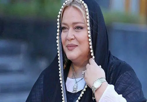 تیپ جنجالی بهاره رهنما با دمپایی!