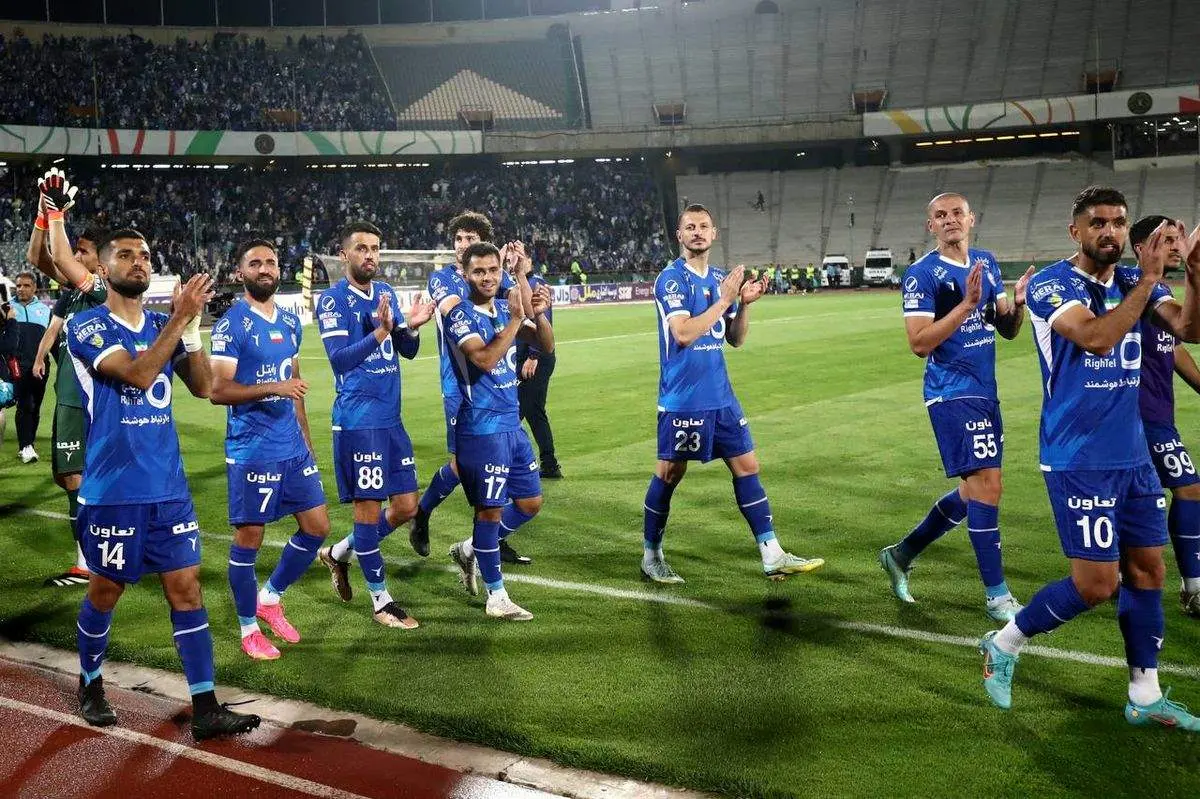 درخواست بزرگ هواداران استقلال از مالک جدید