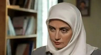 بازتعریف زیبایی در ۶۰ سالگی: استایل بی‌نظیر رویا جاویدنیا، الگوی مد و جسارت!