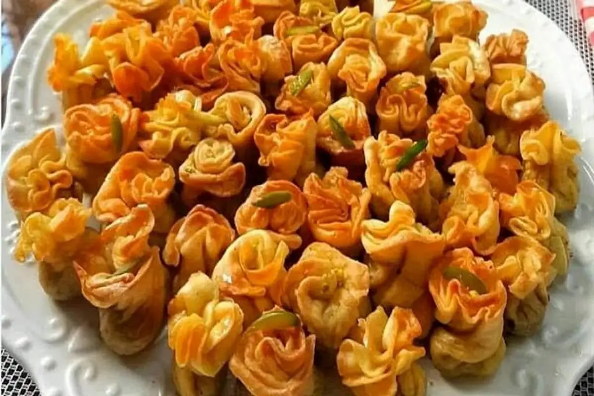طرز تهیه باقلوا پیچ قزوین ویژه پذیرایی عید نوروز+فیلم