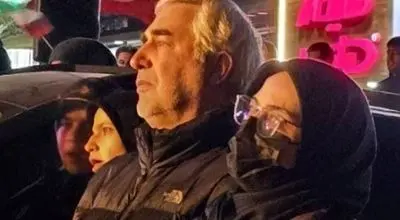 عکس: ابراهیم حاتمی کیا در راهپیمایی خودجوش مردم