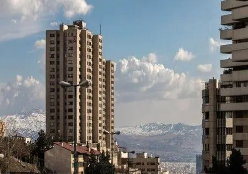 تندباد شدید در تهران؛ اهالی پایتخت مراقب باشند