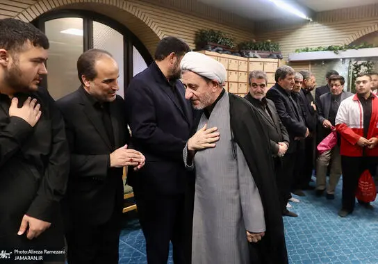 مراسم+ختم+مادر+پيرحسين+كوليوند (41)