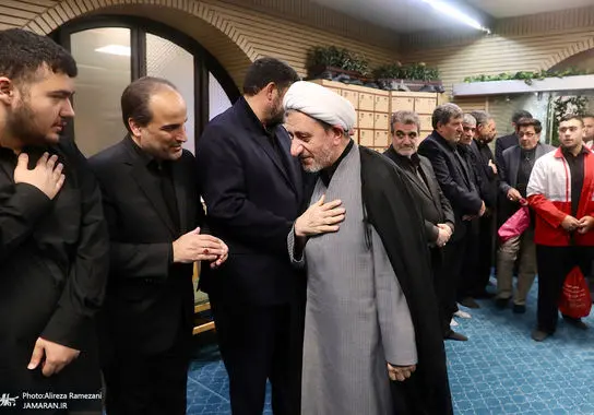 مراسم+ختم+مادر+پيرحسين+كوليوند (41)