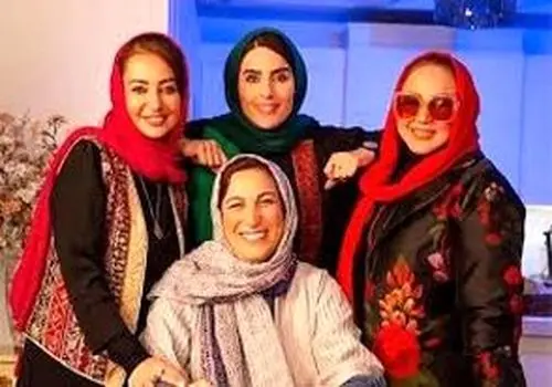 پختن فسنجان به نیت شوهردار شدن در شام ایرانی!/ویدیو