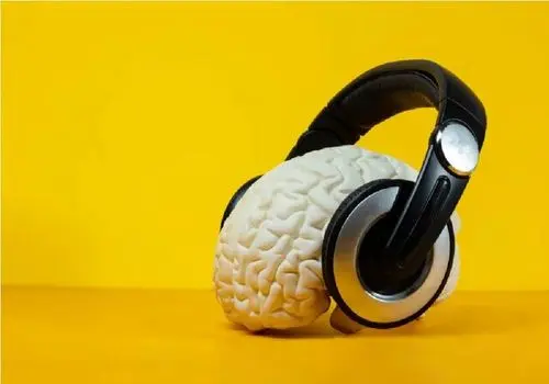 مغزتان را با موسیقی تمرین دهید؛ کاهش چشمگیر زوال عقل با یک عادت ساده

