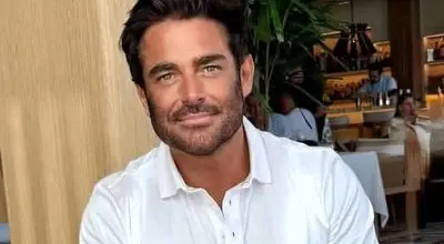 ترکیب درخشش برندهای لوکس و سادگی؛ استایلی که محمدرضا گلزار را متمایز کرد!