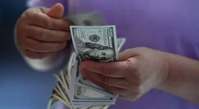 قیمت دلار امروز پنجشنبه 8 مرداد 1405؛ صعود 2400 تومانی