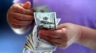 قیمت دلار امروز پنجشنبه 8 مرداد 1405؛ صعود 2400 تومانی