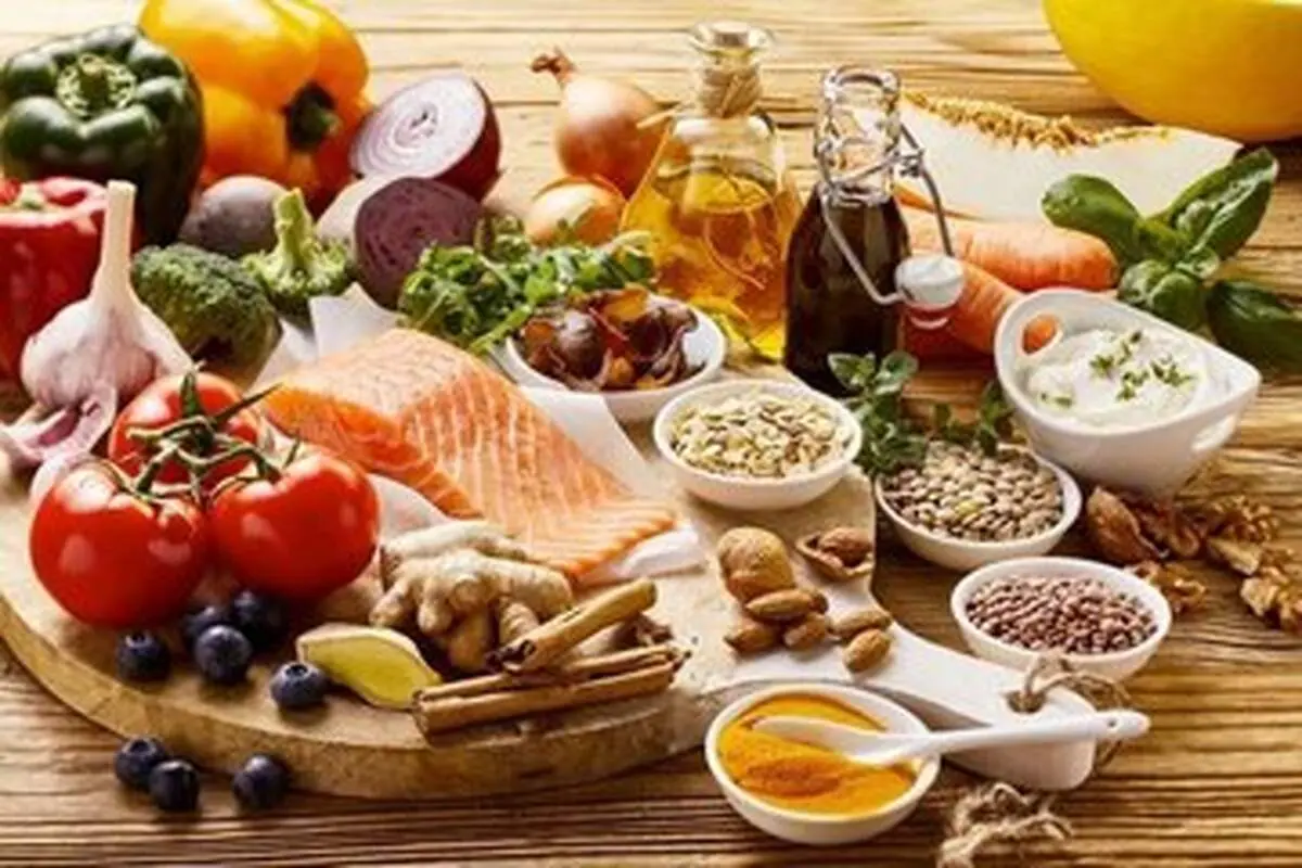 این مواد غذایی به کاهش استرس کمک میکنند + اینفوگرافیک