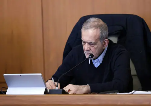 پزشکیان: اگر مردم را باور کنیم و به آنها اعتماد کنیم هیچ مانعی نخواهیم داشت