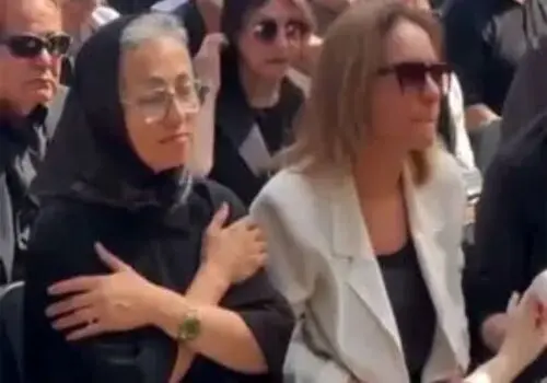 حضور امین حیایی و پژمان بازغی در وداع با اکبر عبدی
