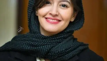 گریه و بغض پردیس احمدیه در لحظات تحویل سال + فیلم
