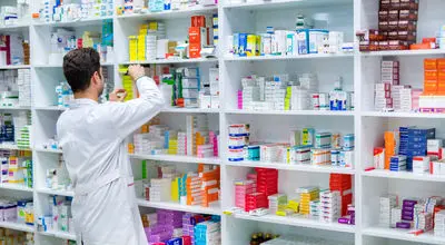 بحران کمبود داروهای بیماران خاص در داروخانه ها + فیلم