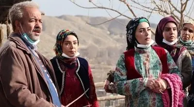 سریال نون خ ۵ هر شب از تلویزیون+فیلم