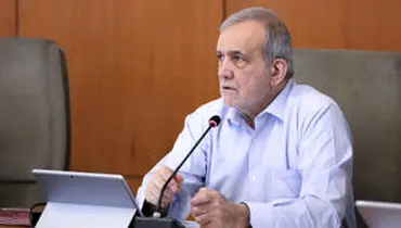 پزشکیان: امدادگران فداکار هلال احمر آفریننده لحظات تحسین برانگیز هستند