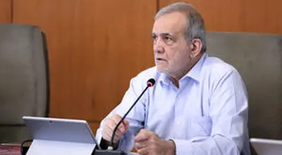 پزشکیان: امدادگران فداکار هلال احمر آفریننده لحظات تحسین برانگیز هستند