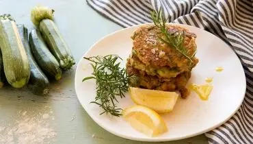 شام امشب با من: لذتی سالم و آسان؛ طرز تهیه کوکو کدو سبز، غذایی رژیمی و سریع!