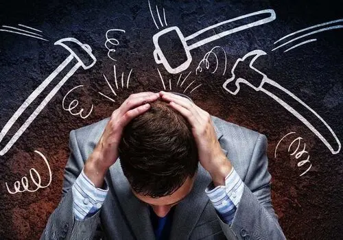  چگونه افکار منفی را مدیریت کنیم؟
