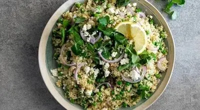 طرز تهیه سالاد کینوا و نخود فرنگی