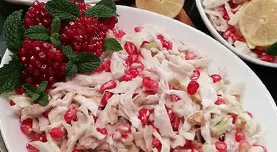 طرز تهیه سالاد انار و کلم برای مهمانی شب یلدا