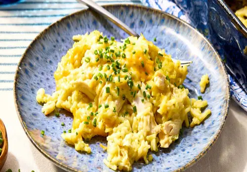 کاسرول مرغ و پنیر؛ ترکیبی ساده، سریع و دل‌چسب