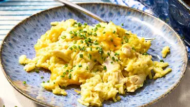کاسرول مرغ و پنیر؛ ترکیبی ساده، سریع و دل‌چسب