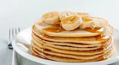 پنکیک موزی: یک صبحانه خوشمزه و سالم
