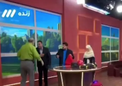 مجری شبکه سه با لباس خیس به برنامه آمد!/ویدیو 