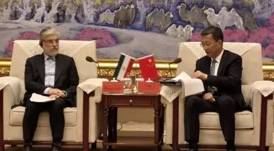 وزیر علوم بر ارتقای همکاری علمی ایران و چین تاکید کرد