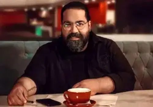 واکنش رضا صادقی به حملات اخیر آمریکا