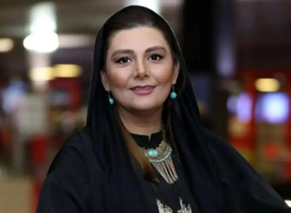 «هنگامه قاضیانی» در پشت صحنه فیلم به همین سادگی؛ سال 86