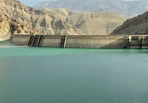 
۴۰ درصد ظرفیت سدهای کشور خالی است
