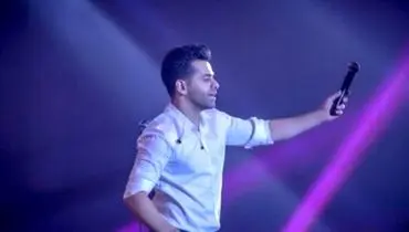 شوخی خنده‌دار رضا بهرام با یکی از حاضران در کنسرت تبریز که با خودش تجهیزات فیلمبرداری آورده بود* ویدیو