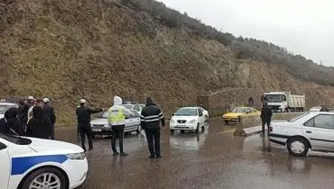 بازگشایی جاده چالوس پس از انسداد مقطعی به دلیل بارش باران، ریزش سنگ و ایمن‌سازی مسیر