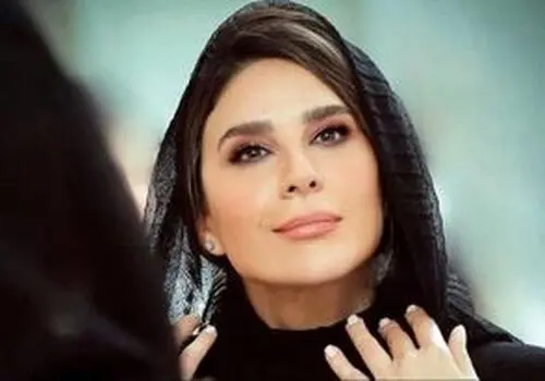 قاب صمیمی علی شادمان و سحر دولتشاهی در کنار خانم بازیگر
