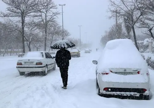 پیش‌بینی وضعیت بارش باران و برف تا نیمه بهمن ۱۴۰۴
