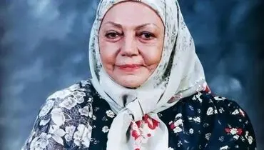 عکسی از حمیده خیرآبادی در لباس نظامی زمانی که ساکسیفون می‌نواخت!