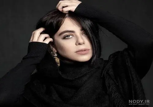 استایل جالبِ الهام اخوان در این عکس جلب‌توجه کرد
