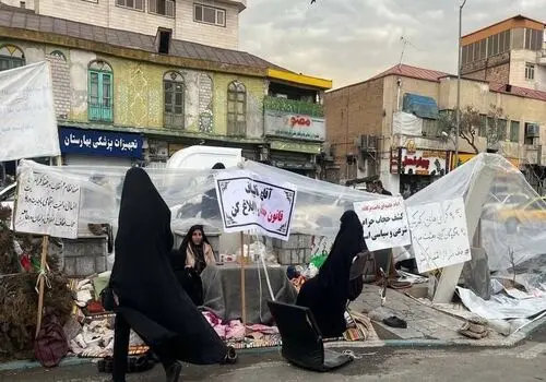 ویدیوی جالبی از مقابله پلیس چین با یک قمه کش!