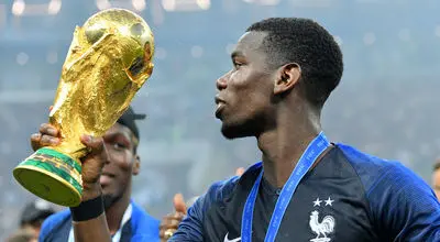 ستاره معروف فوتبال به دنیای شترسواری! + عکس